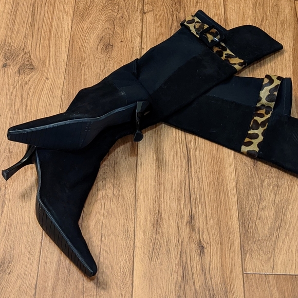 Stuart Weitzman Black Suede Over The Knee Boots - Picture 4 of 4